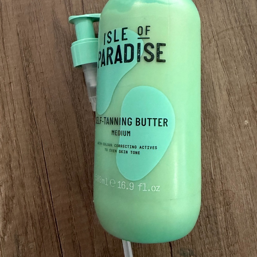 Isle of Paradise Medium Self-Tanning Butter — Mint